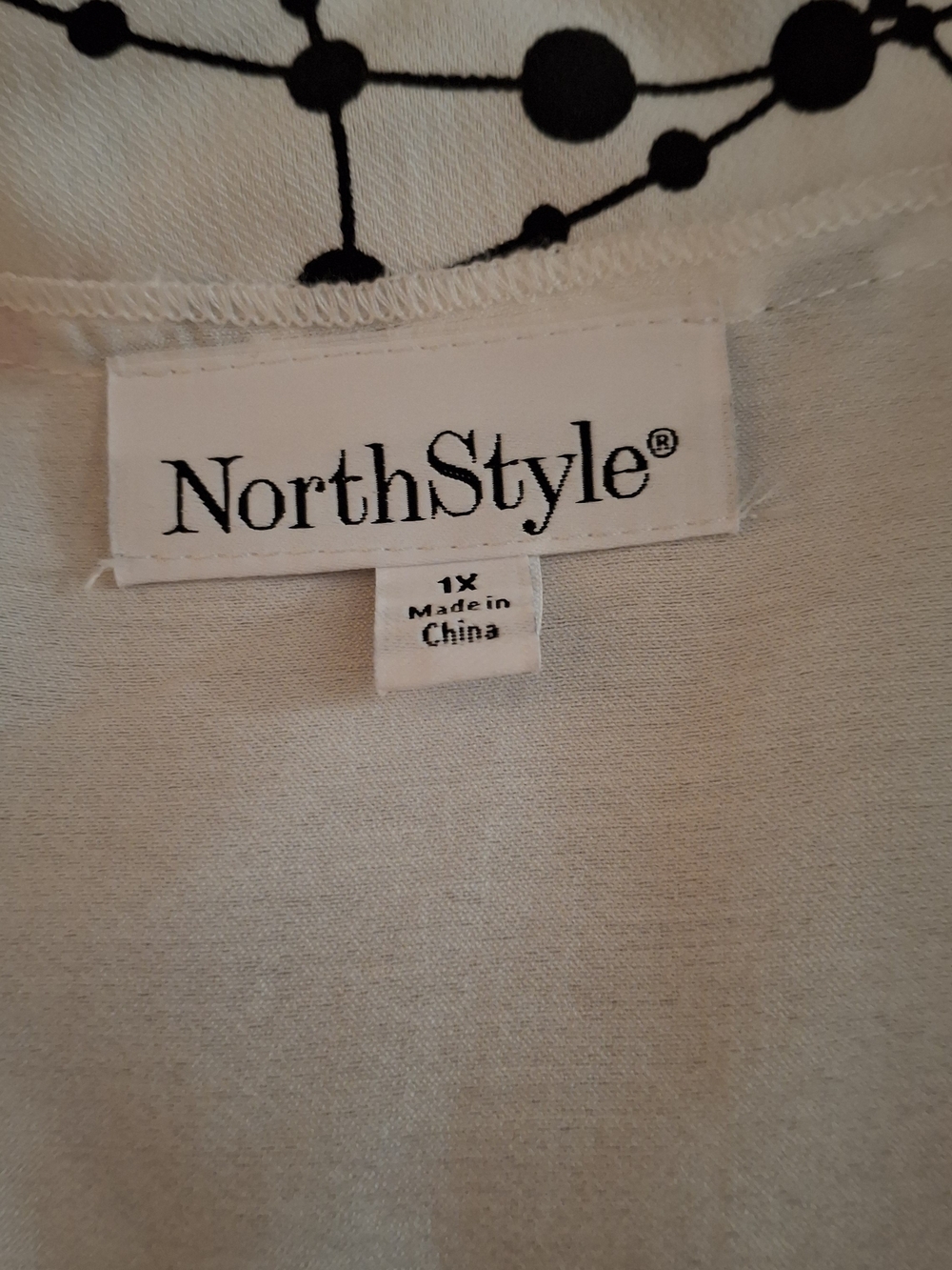 NorthStyle Women's White Button-Up Blouse with Black & Red Dot Pattern - Picture 5 of 7